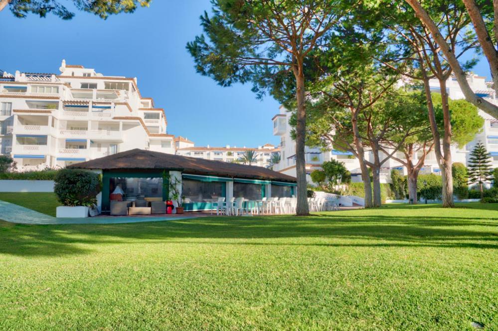 Playas Del Duque, Puerto Banus, Golf .Playa Y Compras Apartman Marbella Kültér fotó